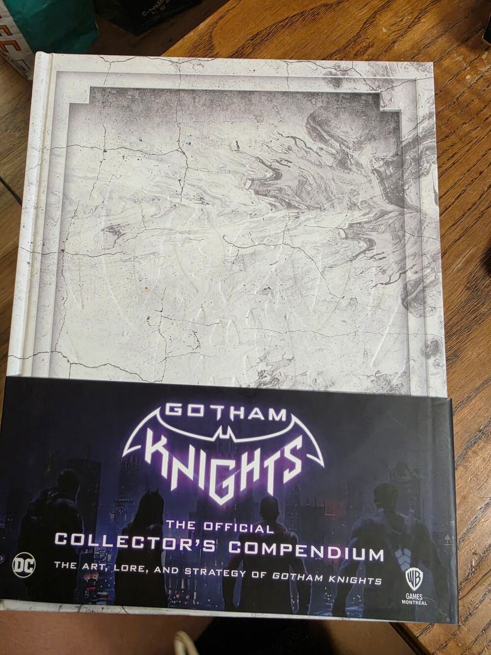 Gotham Knights Art Lore Strategy Book DC Batman HC